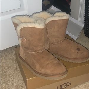 Bailey button UGGs